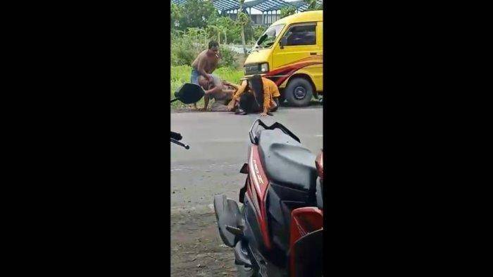 Viral Video Perkelahian 2 Pria di Gresik, Pelaku Cemburu ...